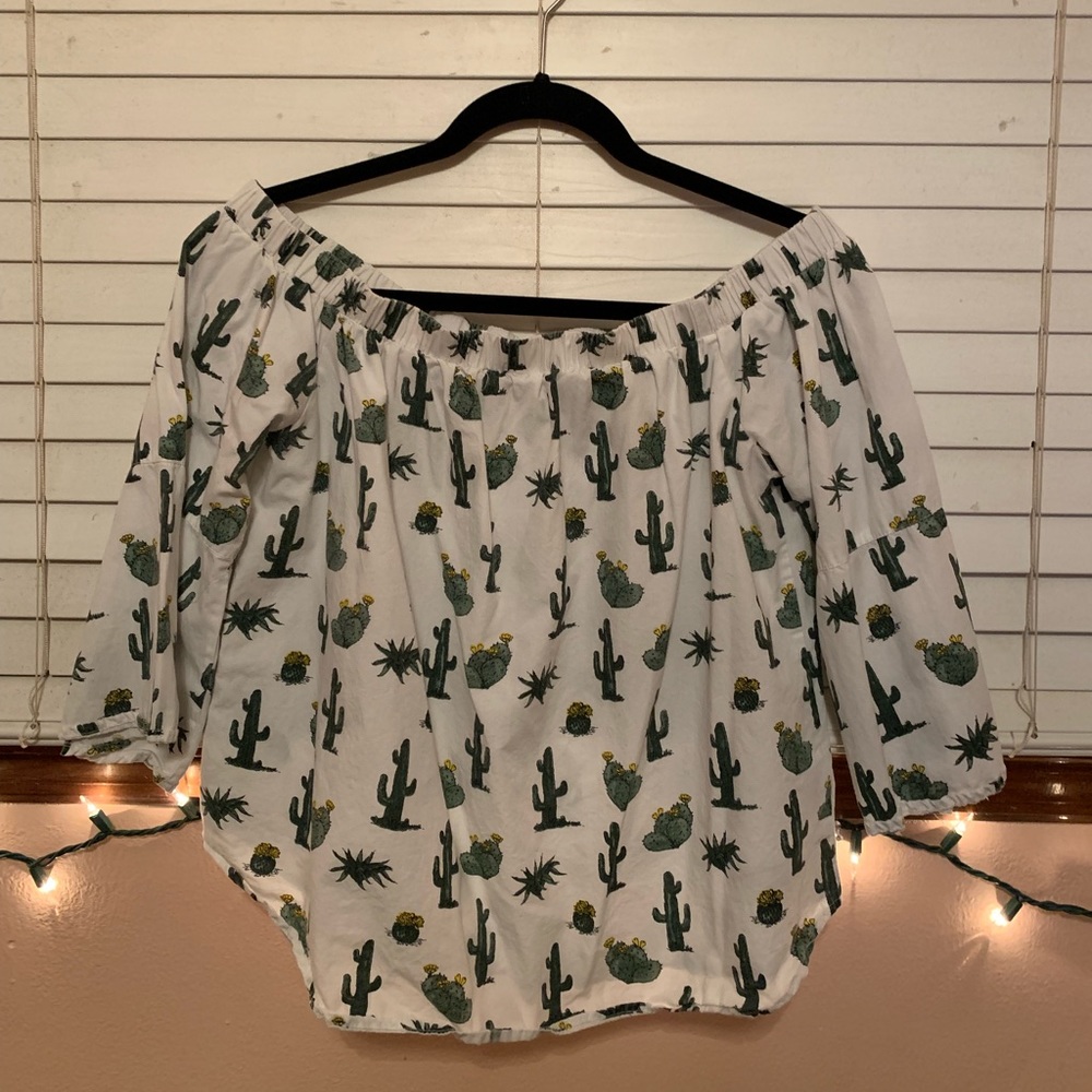 cute cactus off the shoulder shirt !!!
